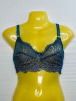 Lace Bralette with Scalloped Edges – Elegant and Comfortable