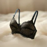 Lace Bralette with Scalloped Edges – Elegant and Comfortable